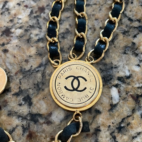 💝 VINTAGE CHANEL 31 RUE CAMBON CHAIN BELT 💝 trades welcome ⭐️ - Picture 9 of 12